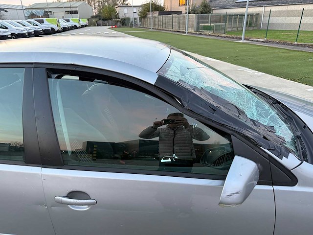 Volkswagen - 2008 - polo - personenauto - afbeelding 2 van  25