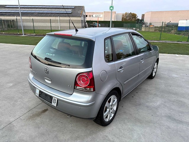 Volkswagen - 2008 - polo - personenauto - afbeelding 4 van  25