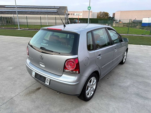 Volkswagen - 2008 - polo - personenauto - afbeelding 5 van  25