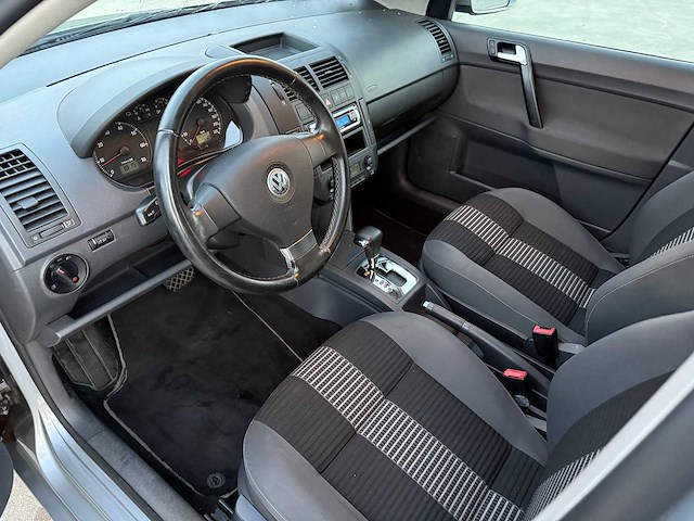 Volkswagen - 2008 - polo - personenauto - afbeelding 10 van  25