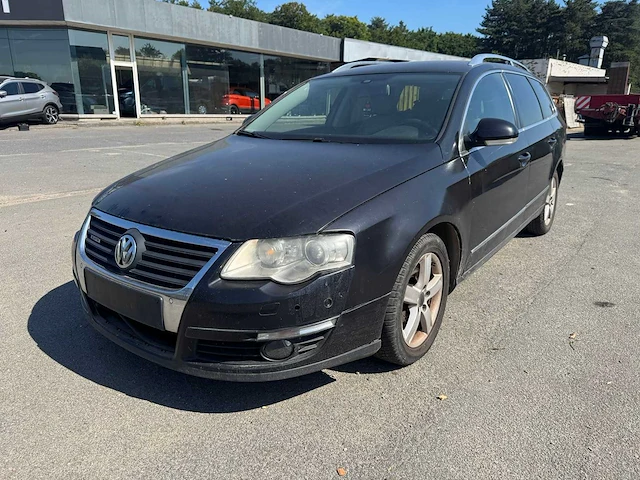 Volkswagen - 2009 - passat - personenauto - afbeelding 1 van  37