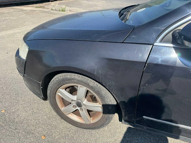 Volkswagen - 2009 - passat - personenauto - afbeelding 13 van  37