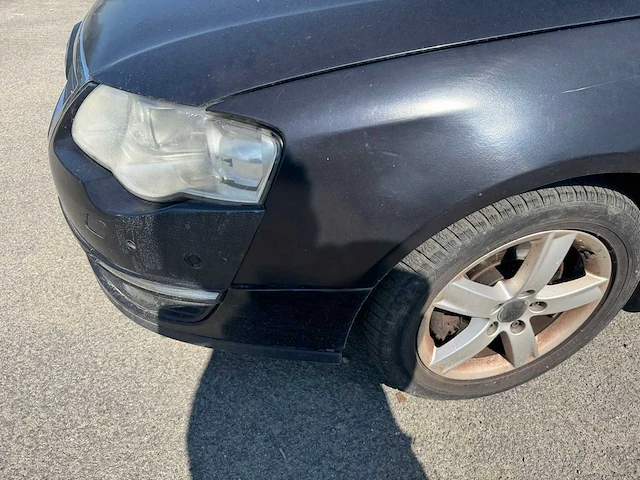 Volkswagen - 2009 - passat - personenauto - afbeelding 15 van  37