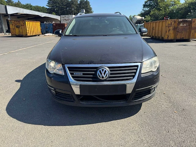 Volkswagen - 2009 - passat - personenauto - afbeelding 12 van  37