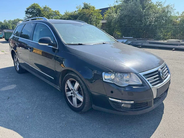 Volkswagen - 2009 - passat - personenauto - afbeelding 23 van  37
