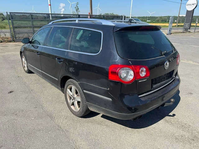 Volkswagen - 2009 - passat - personenauto - afbeelding 35 van  37