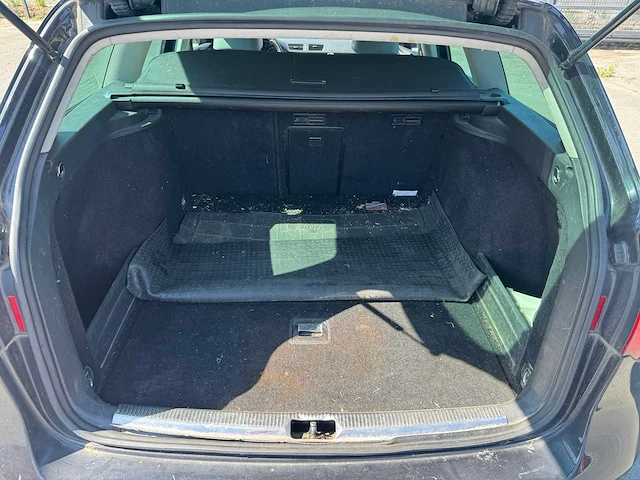 Volkswagen - 2009 - passat - personenauto - afbeelding 37 van  37