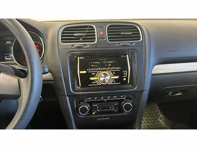 Volkswagen - 2010 - golf - personenauto - afbeelding 10 van  29