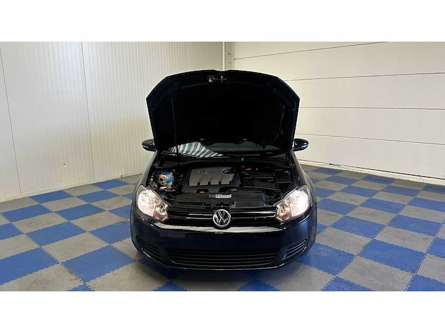 Volkswagen - 2010 - golf - personenauto - afbeelding 18 van  29