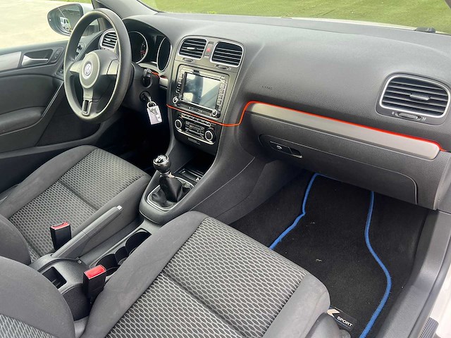 Volkswagen - 2012 - golf 6 - personenauto - afbeelding 15 van  31