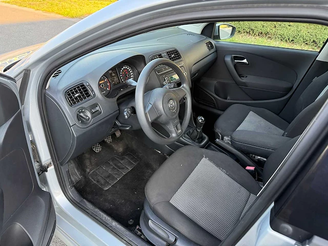 Volkswagen - 2013 - polo - personenauto - afbeelding 4 van  18