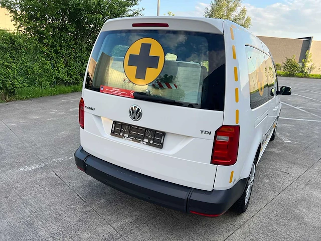 Volkswagen - 2017 - caddy - rolstoelvervoer - personenauto - afbeelding 3 van  32