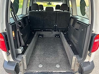 Volkswagen - 2017 - caddy - rolstoelvervoer - personenauto - afbeelding 14 van  32