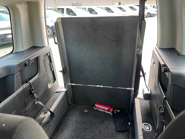 Volkswagen - 2018 - caddy - rolstoelgebruik - personenauto - afbeelding 5 van  33