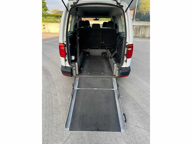 Volkswagen - 2018 - caddy - rolstoelgebruik - personenauto - afbeelding 9 van  33