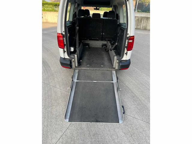 Volkswagen - 2018 - caddy - rolstoelgebruik - personenauto - afbeelding 14 van  33