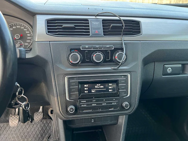 Volkswagen - 2018 - caddy - rolstoelgebruik - personenauto - afbeelding 25 van  33
