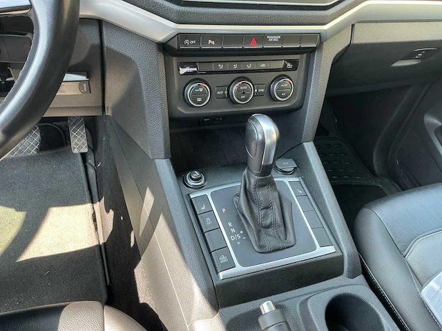 Volkswagen - amarok - car - 2021 - afbeelding 7 van  26