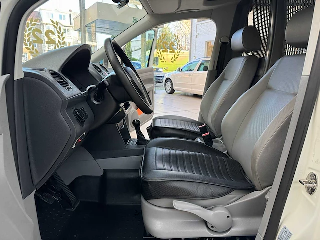 Volkswagen - caddy - 2kn-bdj - bedrijfswagen - afbeelding 9 van  26