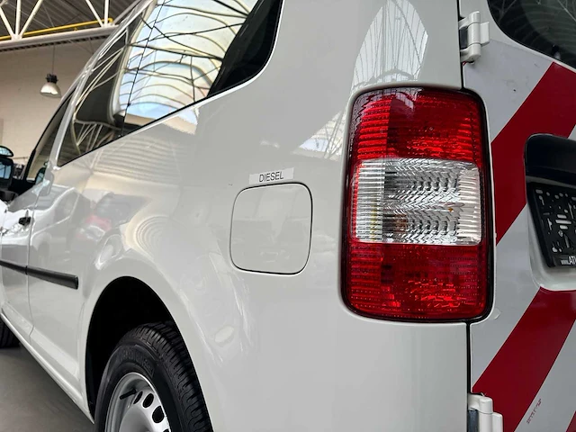 Volkswagen - caddy - 2kn-bdj - bedrijfswagen - afbeelding 18 van  26