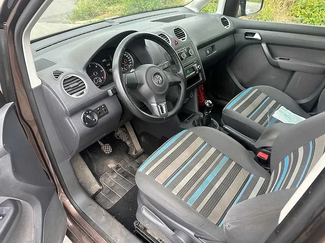 Volkswagen - caddy - beach - camper - afbeelding 2 van  14