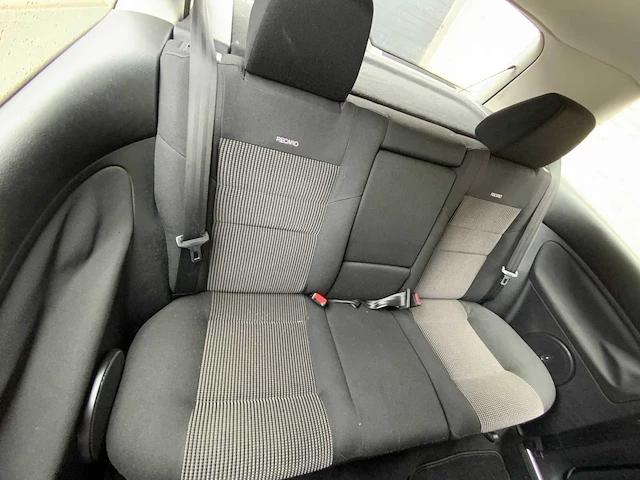 Volkswagen - golf - car - 2000 - afbeelding 10 van  26