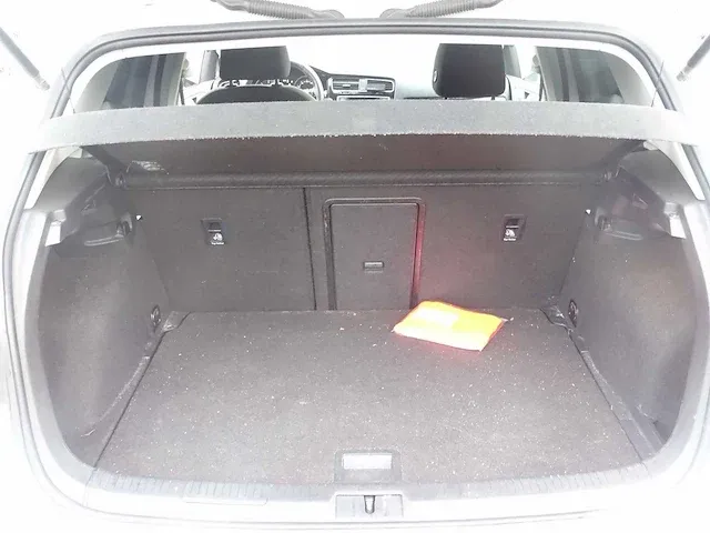 Volkswagen - golf - personenauto - afbeelding 6 van  28