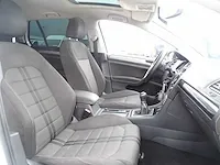 Volkswagen - golf - personenauto - afbeelding 9 van  28