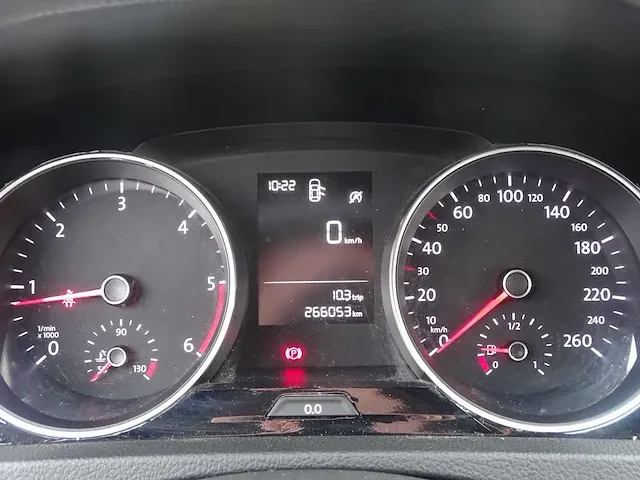 Volkswagen - golf - personenauto - afbeelding 13 van  28