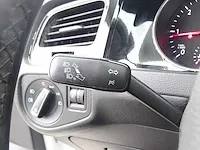 Volkswagen - golf - personenauto - afbeelding 15 van  28