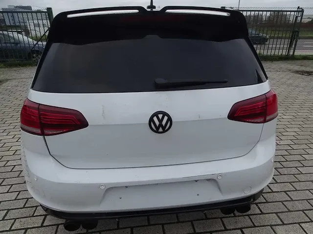 Volkswagen - golf - personenauto - afbeelding 25 van  28