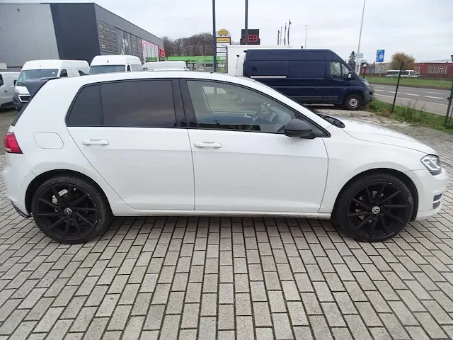 Volkswagen - golf - personenauto - afbeelding 28 van  28