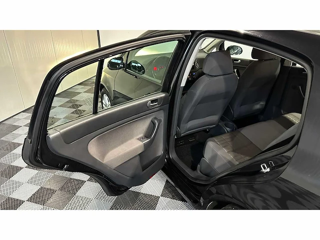 Volkswagen - golf - plus - personenauto - afbeelding 5 van  44