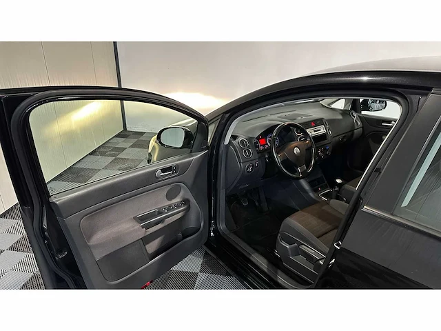 Volkswagen - golf - plus - personenauto - afbeelding 10 van  44