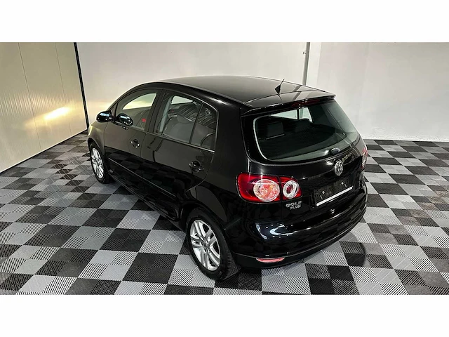 Volkswagen - golf - plus - personenauto - afbeelding 11 van  44