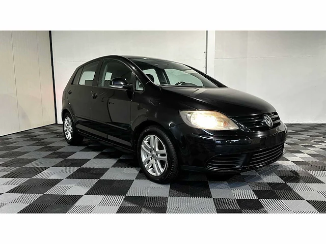 Volkswagen - golf - plus - personenauto - afbeelding 1 van  44