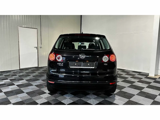 Volkswagen - golf - plus - personenauto - afbeelding 16 van  44