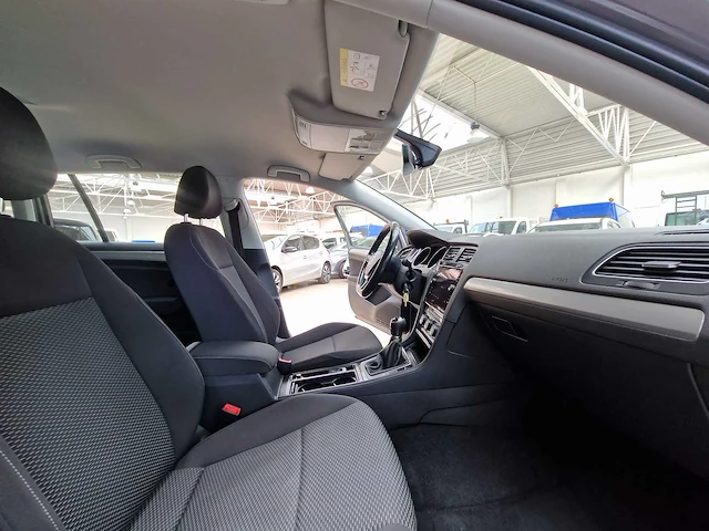 Volkswagen - golf - variant - car - 2017 - afbeelding 8 van  21