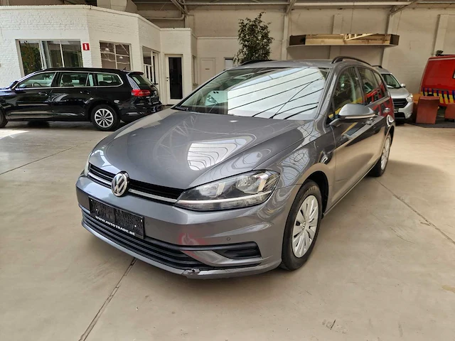 Volkswagen - golf - variant - car - 2017 - afbeelding 1 van  21
