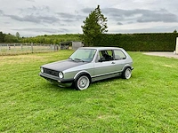 Volkswagen - golf 1 - oldtimer - afbeelding 1 van  37