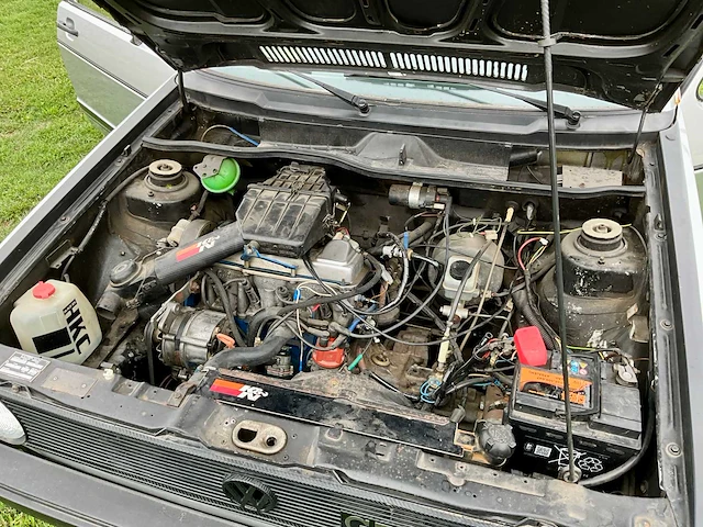 Volkswagen - golf 1 - oldtimer - afbeelding 27 van  37