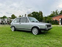 Volkswagen - golf 1 - oldtimer - afbeelding 35 van  37