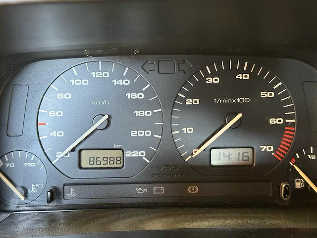 Volkswagen - golf cabrio - 1.8 benz. - oldtimer - afbeelding 4 van  16