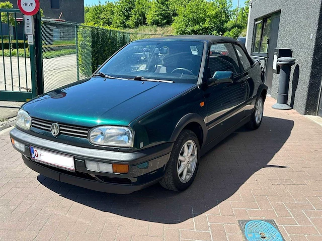 Volkswagen - golf cabrio - 1.8 benz. - oldtimer - afbeelding 1 van  16