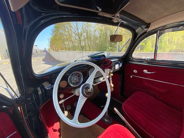 Volkswagen - kever - kever - oldtimer - afbeelding 14 van  43