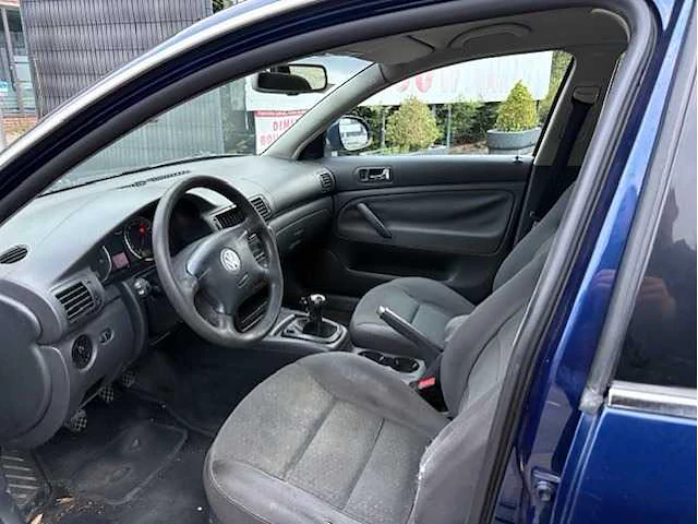 Volkswagen - passat variant - 1.9 tdi turijn - car - afbeelding 2 van  16