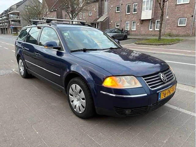 Volkswagen - passat variant - 1.9 tdi turijn - car - afbeelding 1 van  16