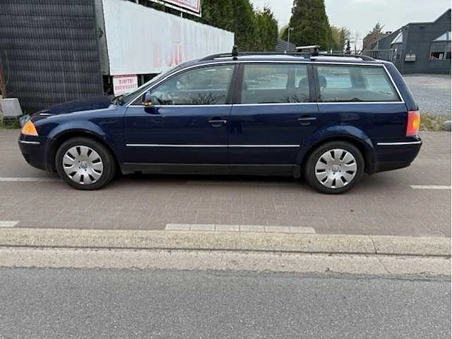 Volkswagen - passat variant - 1.9 tdi turijn - car - afbeelding 11 van  16