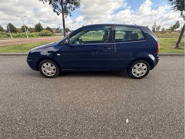 Volkswagen - polo - 1.4-16v highline - car - 2003 - afbeelding 4 van  17