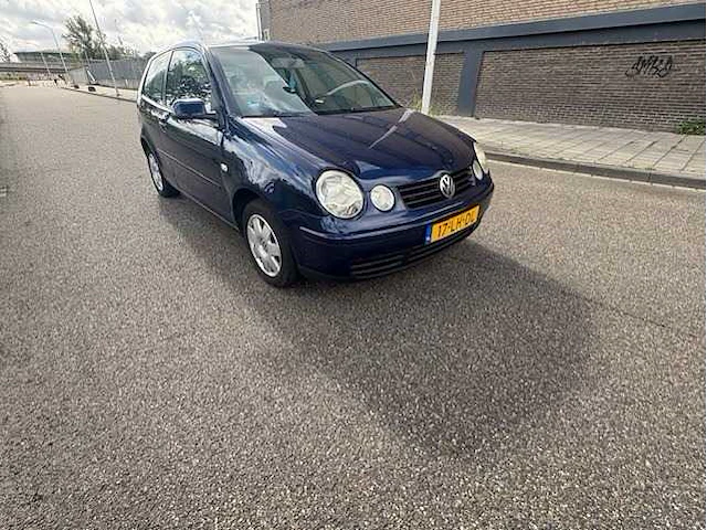 Volkswagen - polo - 1.4-16v highline - car - 2003 - afbeelding 5 van  17